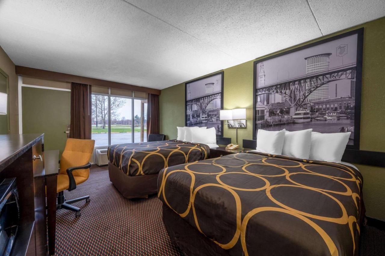 Отель Super 8 By Wyndham Perrysburg-Toledo Экстерьер фото