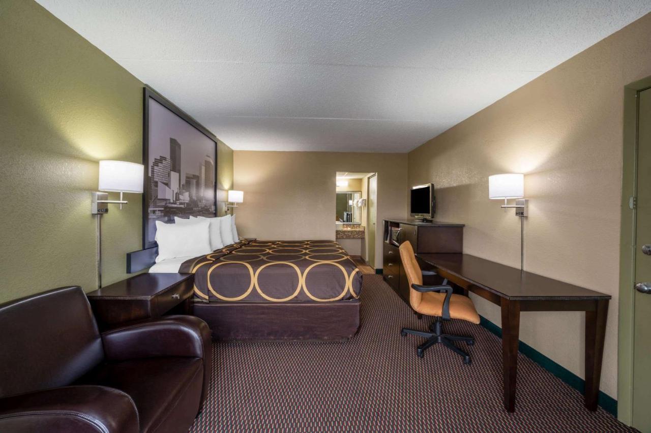 Отель Super 8 By Wyndham Perrysburg-Toledo Экстерьер фото