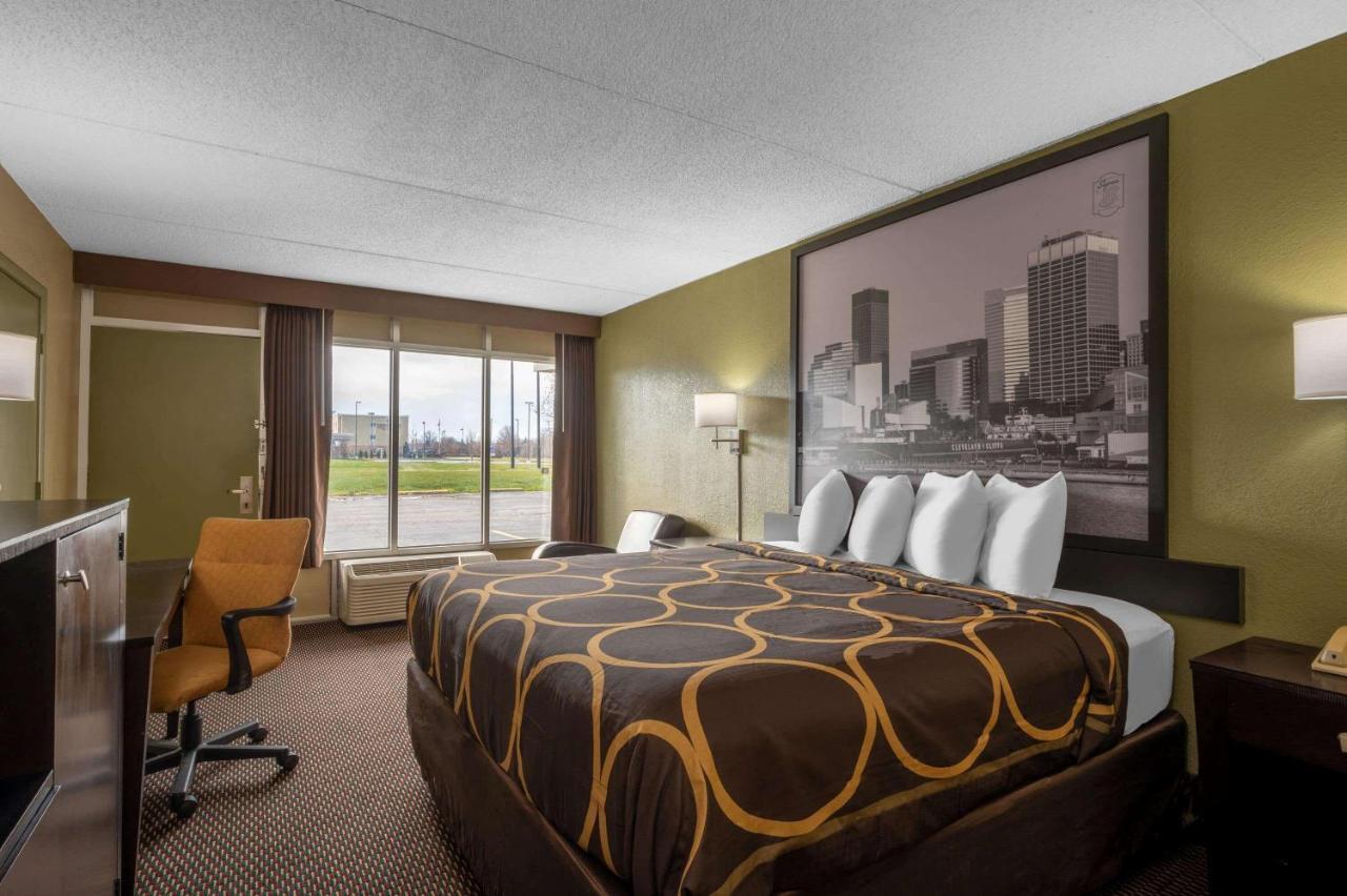 Отель Super 8 By Wyndham Perrysburg-Toledo Экстерьер фото