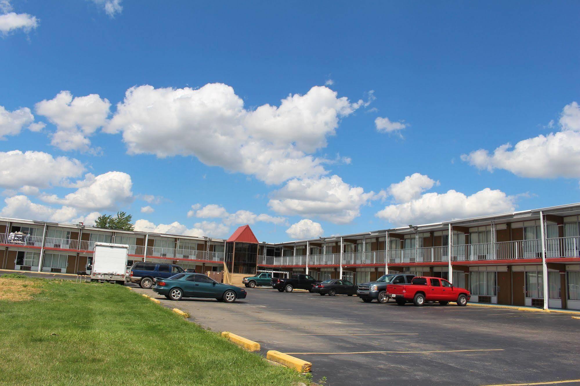 Отель Super 8 By Wyndham Perrysburg-Toledo Экстерьер фото