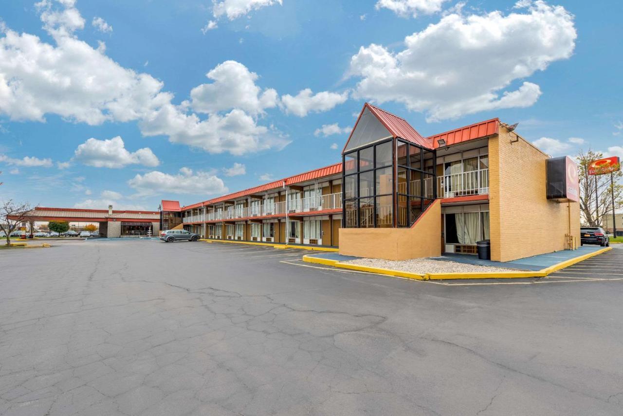 Отель Super 8 By Wyndham Perrysburg-Toledo Экстерьер фото